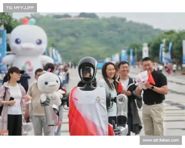 全运会火炬传递采用科技元素，机器人护航火炬手